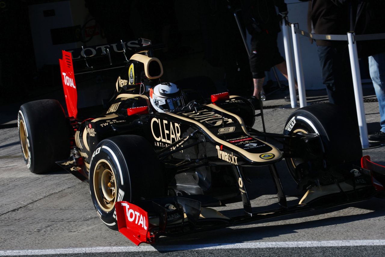 07.02.2012 Jerez, Spain,
Kimi Raikkonen, Lotus Renault F1 Team   - Formula 1 Testing, day 1 - Formula 1 World Championship 