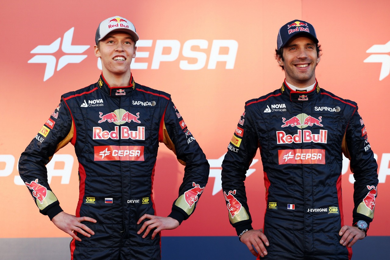 (L to R): Daniil Kvyat (RUS) Scuderia Toro Rosso with Jean-Eric Vergne (FRA) Scuderia Toro Rosso at the unveiling of the Scuderia Toro Rosso STR9.
27.01.2014. Formula One Testing, Preparations, Jerez, Spain.