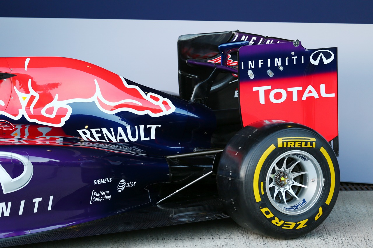 The new Red Bull Racing RB10 - rear wing and rear suspension detail.
28.01.2014. Formula One Testing, Day One, Jerez, Spain.