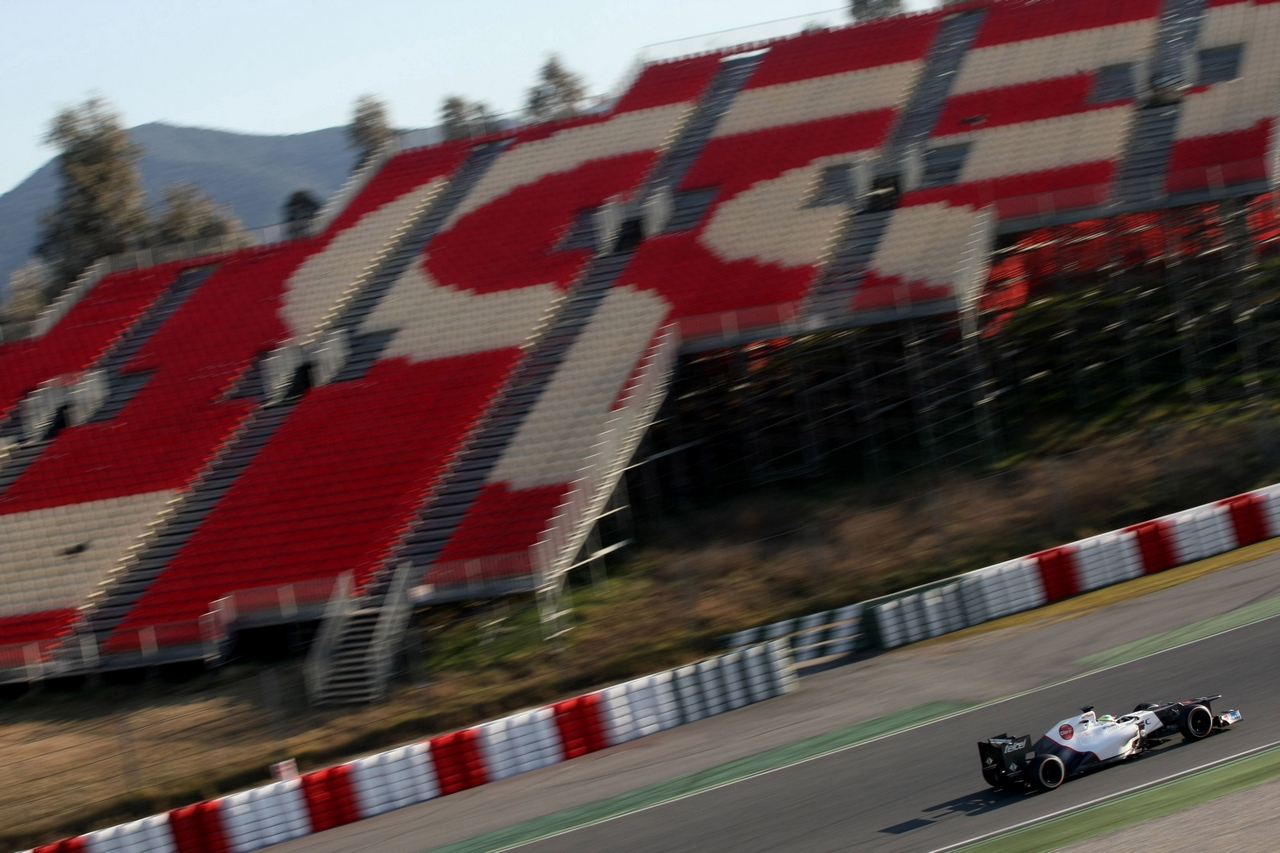 21.02.2012, Barcelona, Spain,
Sergio Perez (MEX), Sauber F1 Team   - Formula 1 Testing, day 1 - Formula 1 World Championship 