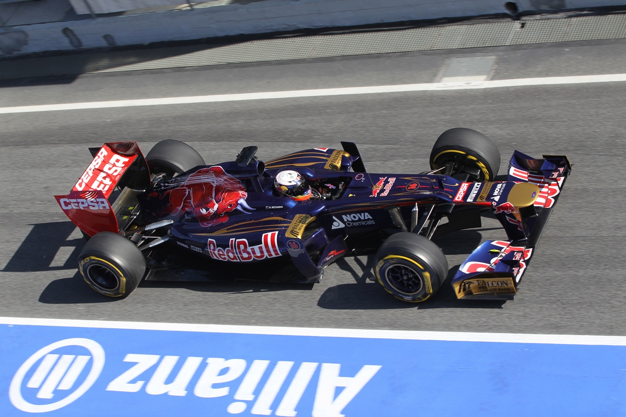 21.02.2012, Barcelona, Spain,
Daniel Ricciardo (AUS), Scuderia Toro Rosso - Formula 1 Testing, day 1 - Formula 1 World Championship