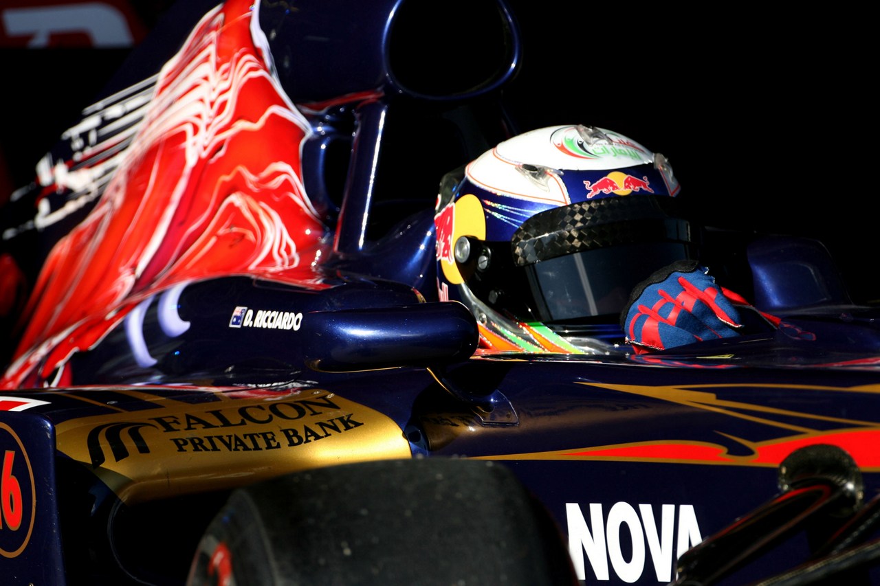 21.02.2012, Barcelona, Spain,
Daniel Ricciardo (AUS), Scuderia Toro Rosso   - Formula 1 Testing, day 1 - Formula 1 World Championship 
