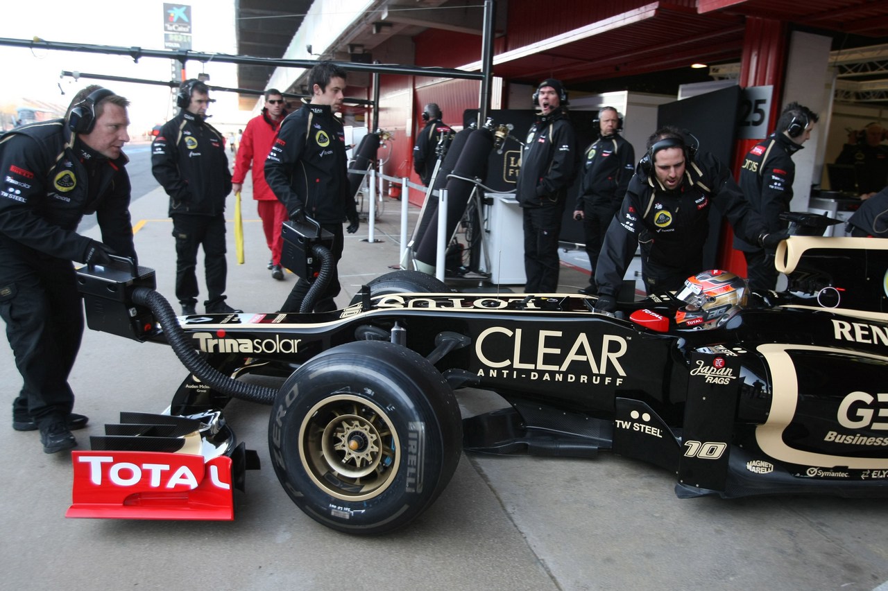 21.02.2012, Barcelona, Spain,
Romain Grosjean (FRA), Lotus F1 Team   - Formula 1 Testing, day 1 - Formula 1 World Championship 