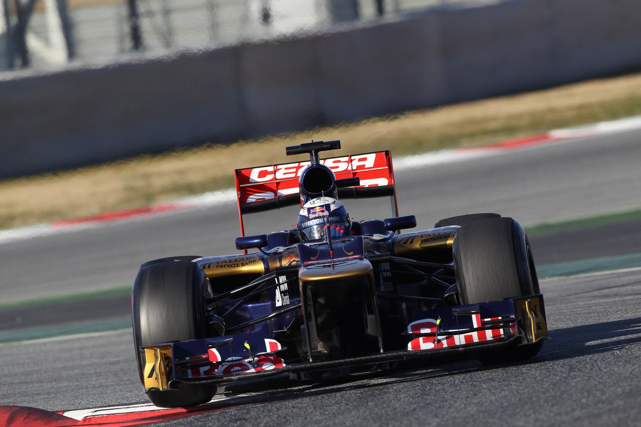 21.02.2012, Barcelona, Spain,
Daniel Ricciardo (AUS), Scuderia Toro Rosso - Formula 1 Testing, day 1 - Formula 1 World Championship 