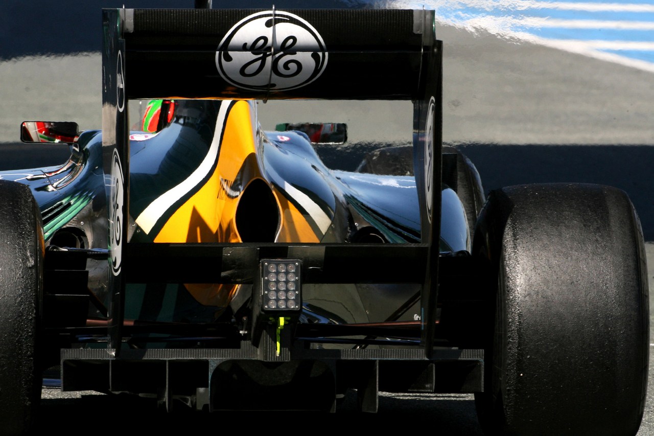 10.02.2012 Jerez, Spain,
Jarno Trulli (ITA), Caterham Team   - Formula 1 Testing, day 1 - Formula 1 World Championship