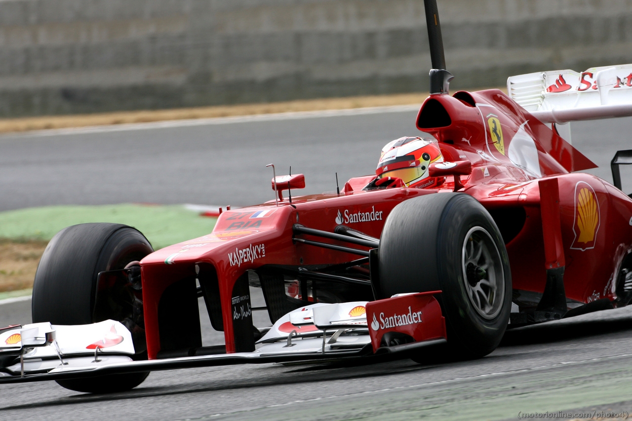 Jules Bianchi (FRA), test driver, Scuderia Ferrari
11.09.2012. Formula One Young Drivers Test, Day 1, Magny-Cours, France.
- www.xpbimages.com, EMail: requests@xpbimages.com - copy of publication required for printed pictures. Every used picture is fee-liable. © Copyright: Charniaux / XPB Images