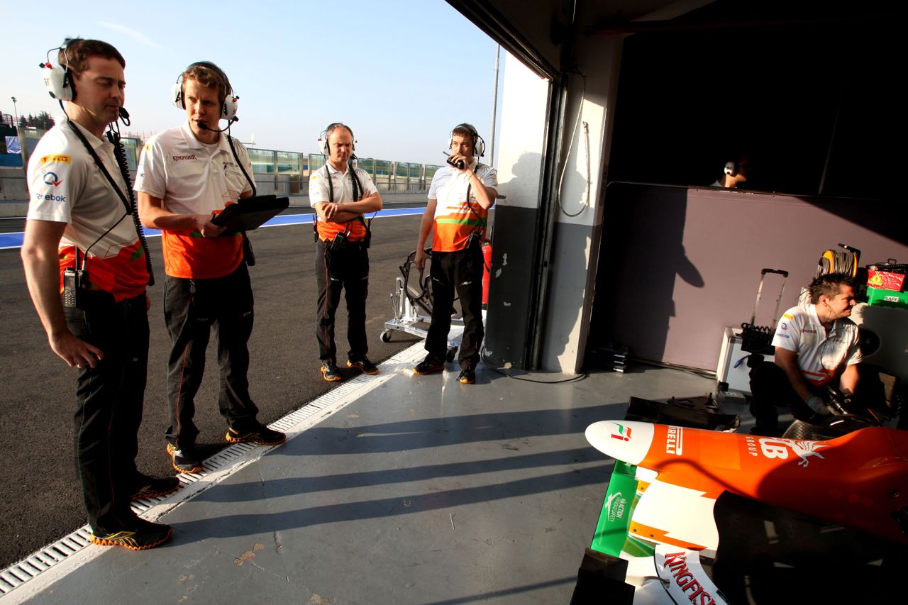 Sahara Force India Formula One Team engineers
11.09.2012. Formula One Young Drivers Test, Day 1, Magny-Cours, France.
