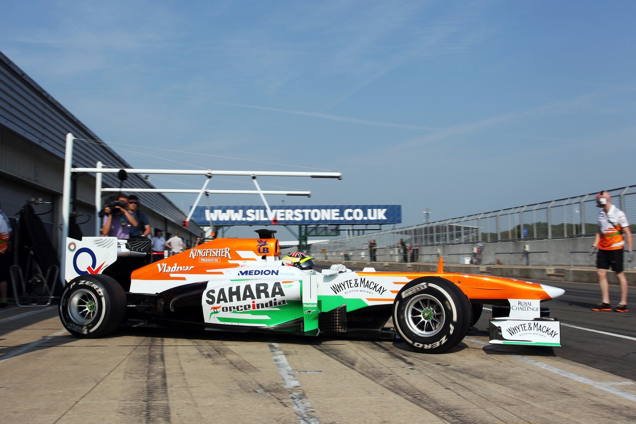 James Calado (GBR) Sahara Force India VJM06 Test Driver leaves the pits.
