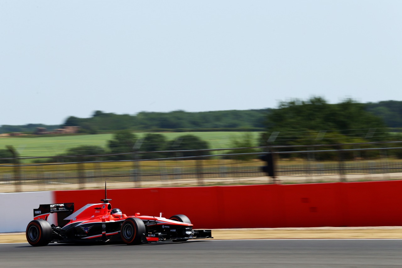 Rodolfo Gonzalez (VEN) Marussia F1 Team MR02 Reserve Driver.

