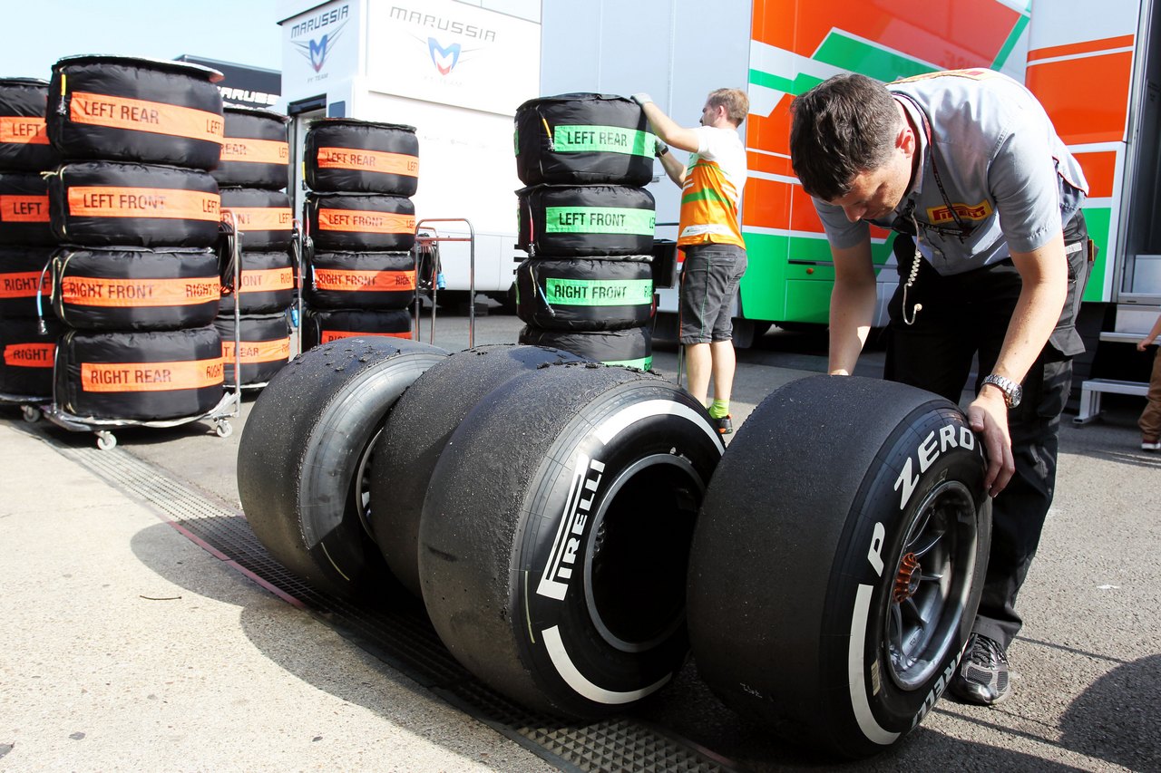 Pirelli Tyre Technician checks Sahara Force India F1 Team Pirelli tyres.
