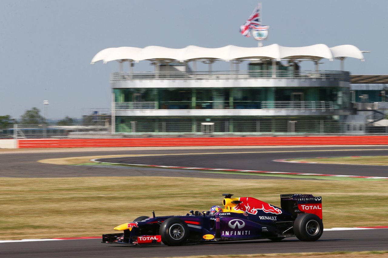 Daniel Ricciardo (AUS) Red Bull Racing RB9 Test Driver.
