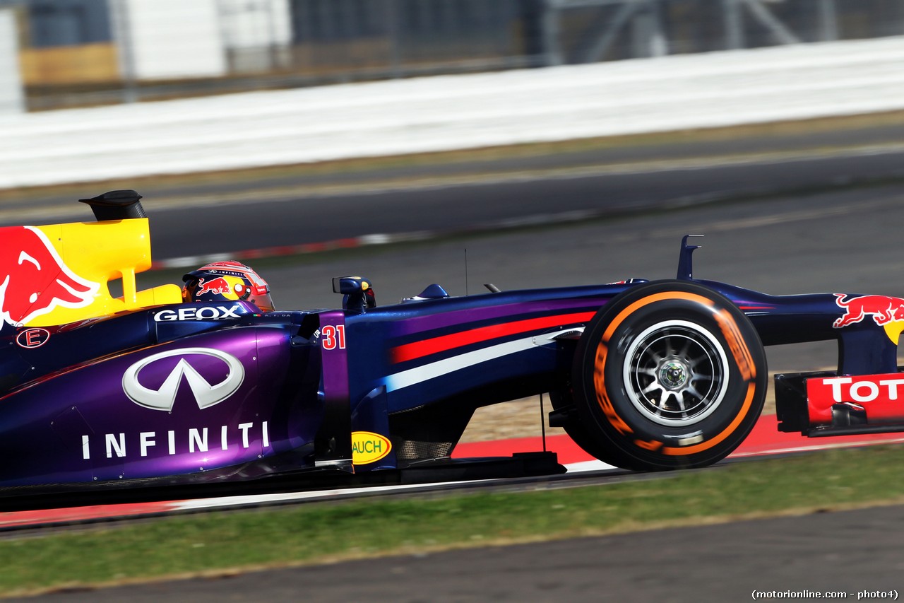 Antonio Felix da Costa (POR) Red Bull Racing RB9 Test Driver.
