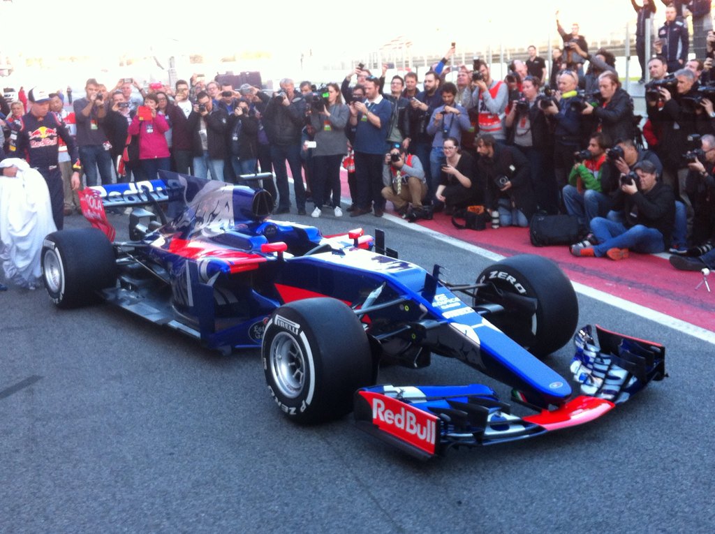 Toro Rosso STR12 Presentazione