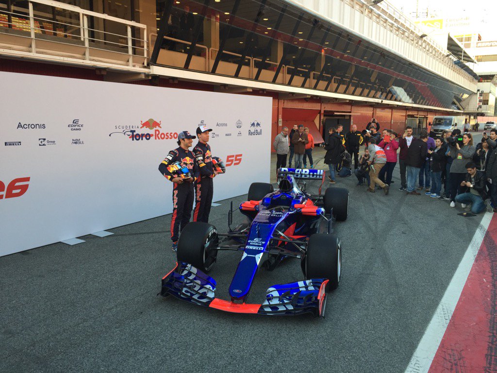 Toro Rosso STR12 Presentazione