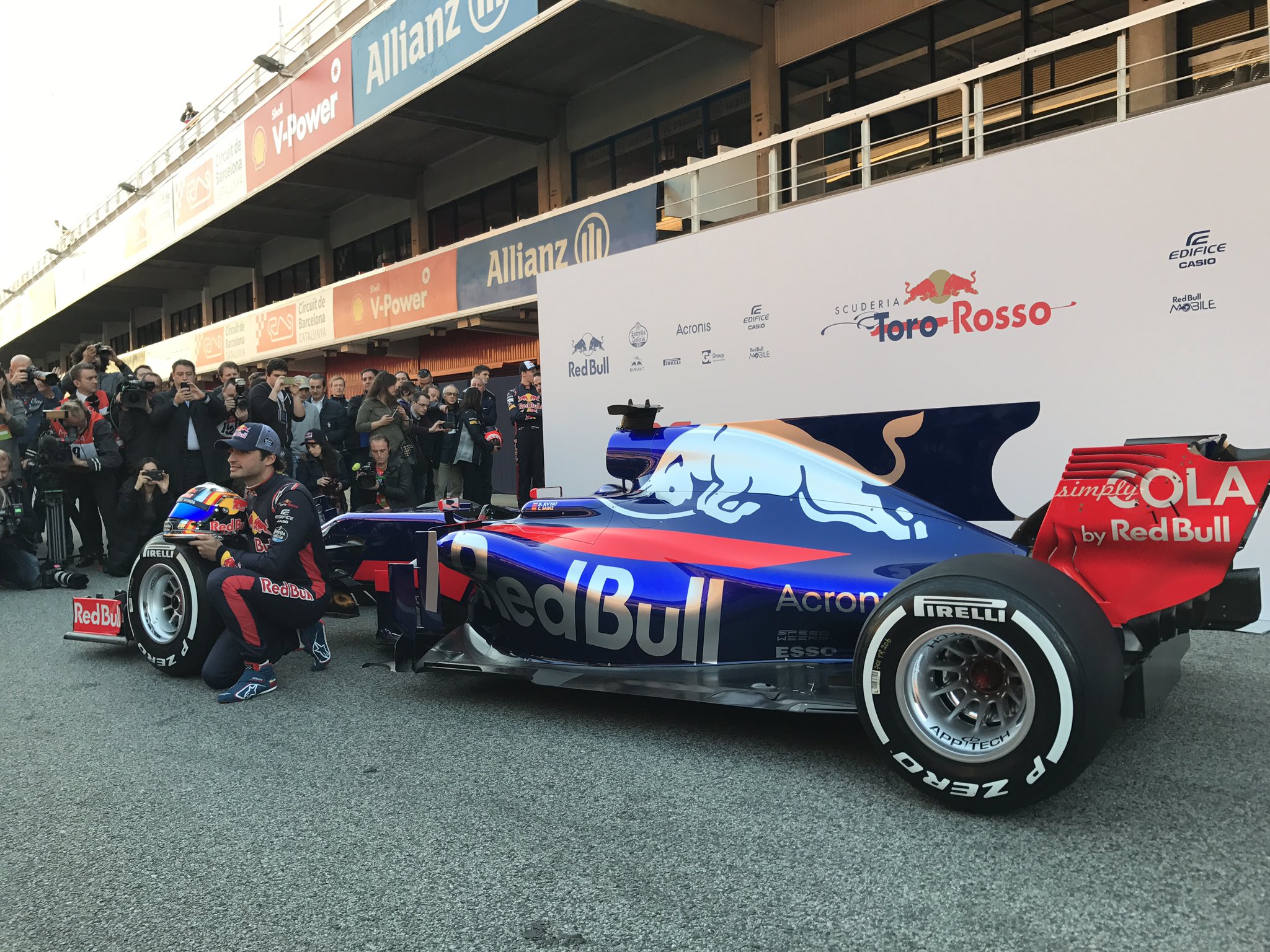 Toro Rosso STR12 Presentazione