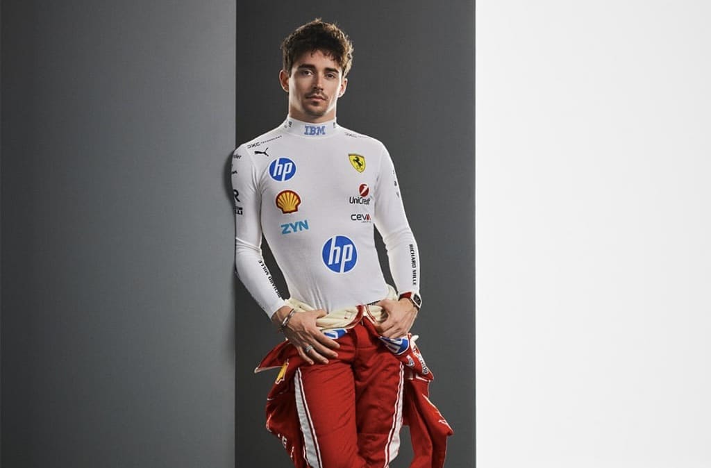 TUTE E CASCHI FERRARI 2026