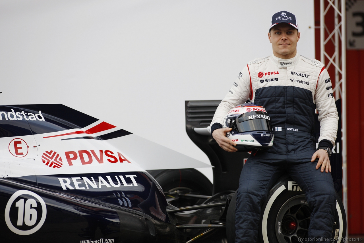 Valtteri Bottas (FIN) Williams with the new Williams FW35.
