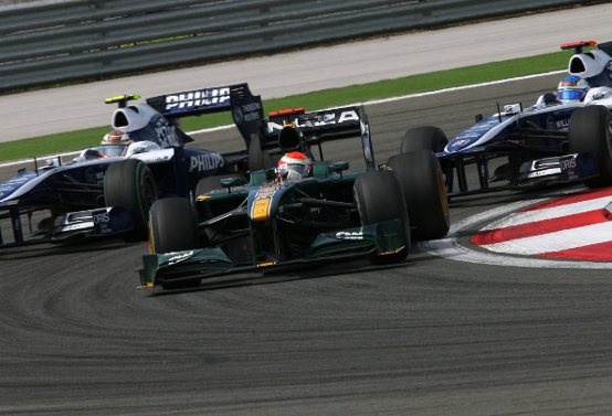 Lotus: Trulli e Kovalainen delusi del doppio ritiro per problemi tecnici