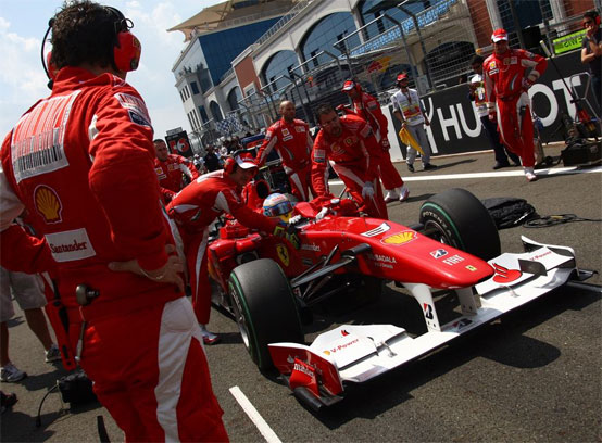 Alonso si lamenta del poco sviluppo della F10