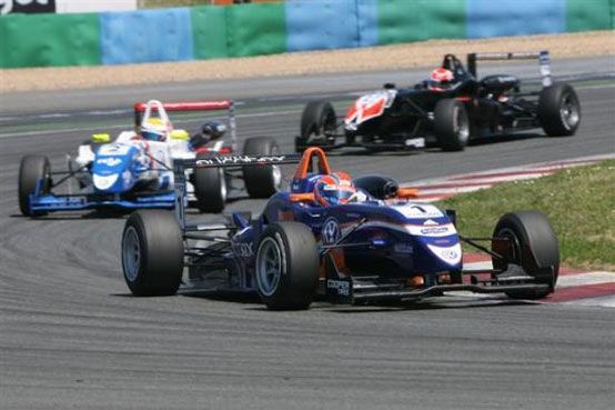Anche il team Carlin in corsa per il 13mo posto libero in Formula 1