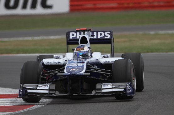 Williams F1 nella top ten a Silverstone con Barrichello in quarta fila