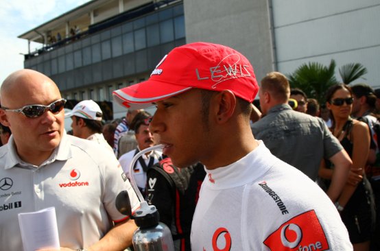 Lewis Hamilton: la pausa estiva farà del gran bene a tutti!