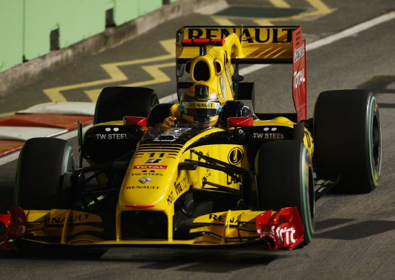 Renault F1: Kubica in rimonta chiude al settimo posto a Singapore