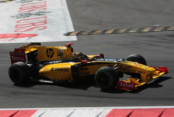 Renault a caccia del podio a Singapore