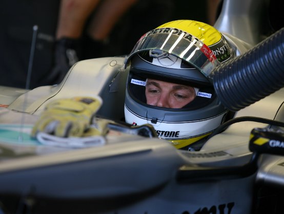 Mercedes GP: un buon inizio per Rosberg e Schumacher a Singapore