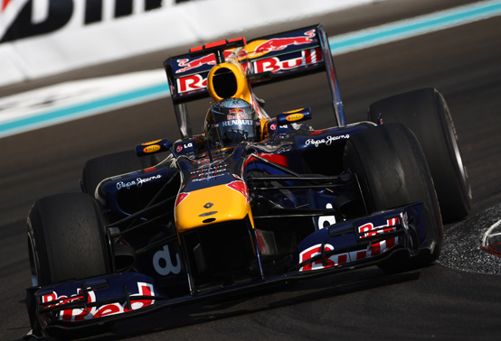 GP Abu Dhabi: Vettel in pole davanti a Hamilton e Alonso, solo quinto Webber