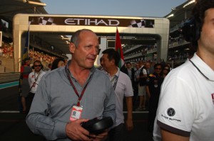 Ron Dennis: “Ecclestone ha rubato la F1 ai team”