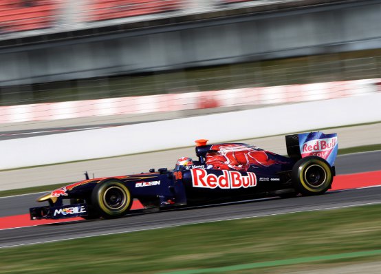 Toro Rosso: Buemi conclude i test a Barcellona
