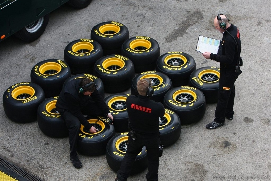Pirelli porterà le mescole dure e morbide nelle prime quattro gare di F1