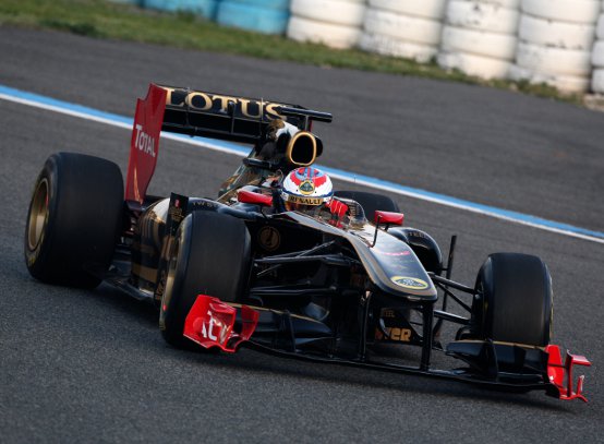 Lotus Renault: Petrov in azione a Jerez nella prima giornata di test