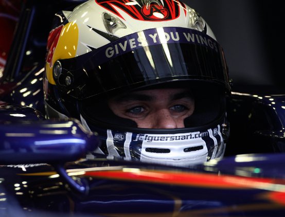 Alguersuari insegue il posto di Webber per il 2012