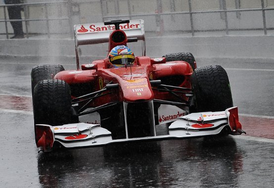 Ferrari: Chiusura dei test sotto la pioggia al Montmelò