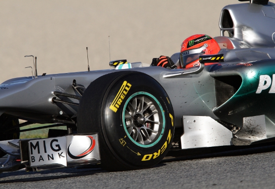 Pirelli afferma che le gomme non sono progettate per Schumacher