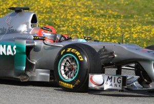 Schumacher vola a Barcellona, Brawn ottimista