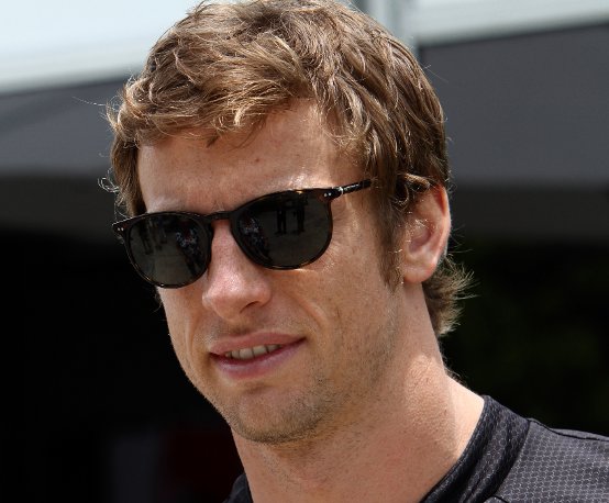 Jenson Button: “Dobbiamo mettere pressione alle Red Bull”