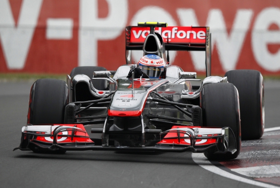 McLaren, Hamilton e Button sperano nella pioggia a Montreal