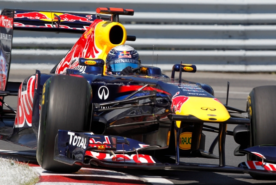 Red Bull, Marko: “Strano il divieto FIA agli scarichi a metà stagione”