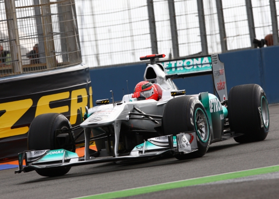 Mercedes, Schumacher puo’ esercitare l’opzione per il 2012