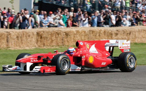 Ferrari: Marc Gené entusiasma il pubblico del Goodwood Festival of Speed