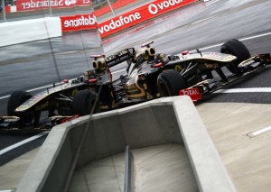 Lotus Renault: un ottavo posto per Heidfeld, Petrov dodicesimo