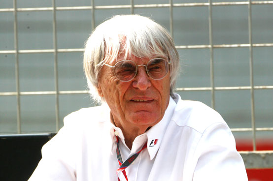 Ecclestone: “Terza vettura in F1? Improbabile”