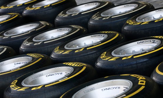 F1, Pirelli chiude la stagione 2011 con due nuovi pneumatici