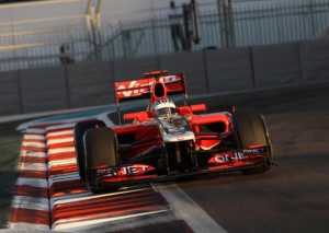 Virgin: Timo Glock davanti alle HRT ad Abu Dhabi