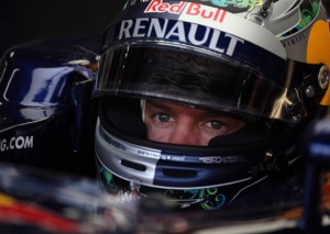 Vettel difende la sua abitudine di cambiare spesso la livrea del casco