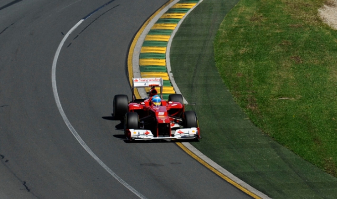 Ferrari, Fernando Alonso: “Un bicchiere mezzo pieno”