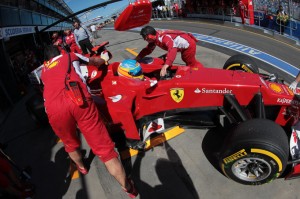 Alonso: “Ferrari correrà ancora in difesa in Malesia”